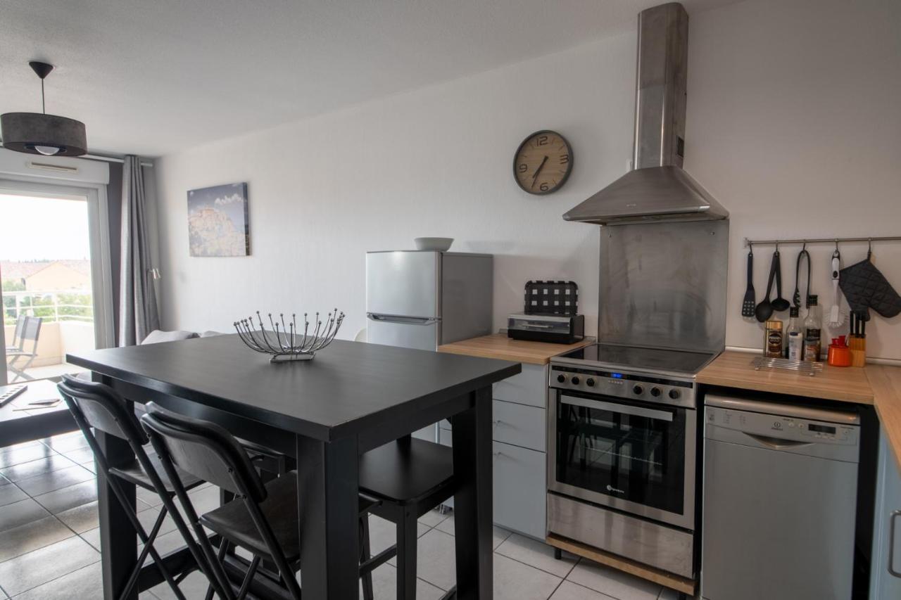 Appt De Charme Avec Grand Balcon Proche Avignon Wifi Gratuit Leilighet Monteux Eksteriør bilde